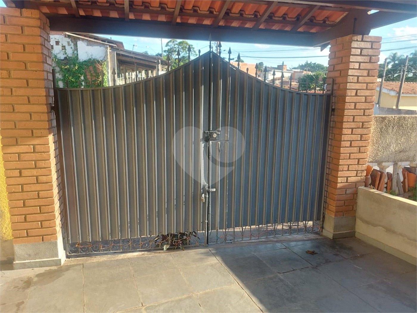 Casa à venda com 3 quartos, sendo 2 suítes, em Capela, Vinhedo, SP