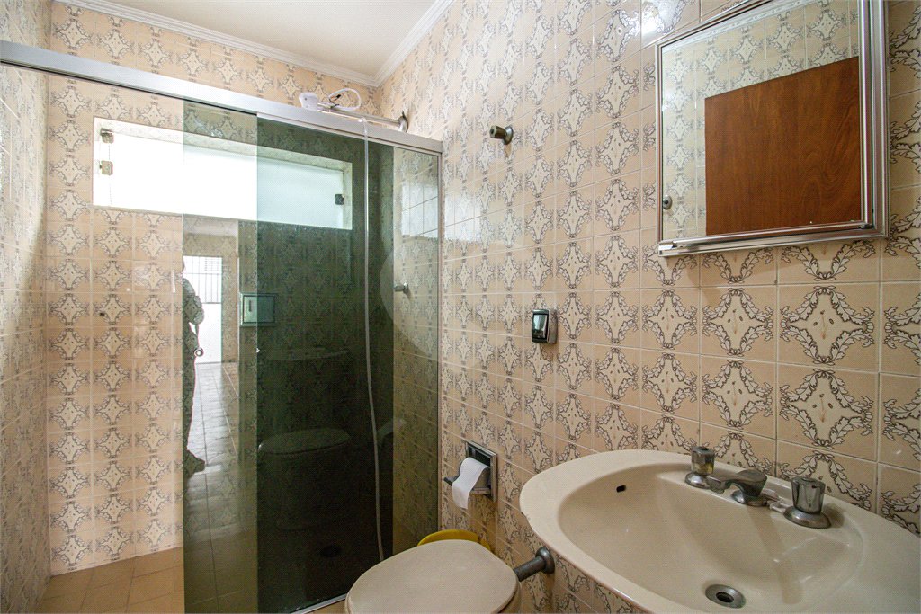 Casa à venda com 5 quartos, sendo 4 suítes, em Jardim Prudência, São Paulo, SP
