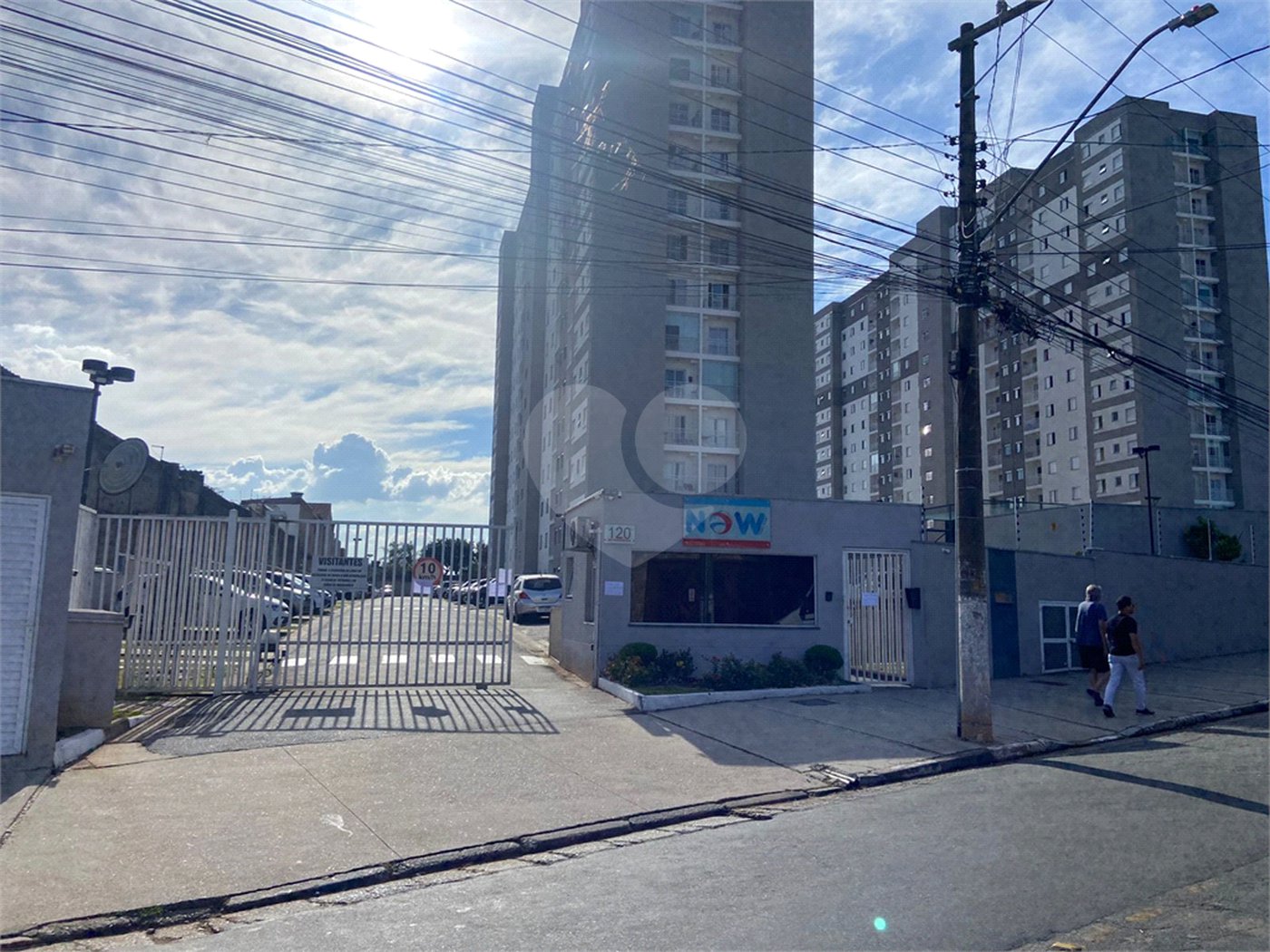 Apartamento à venda com 2 quartos, sendo 1 suíte, em Jardim Itamarati, Poá, SP