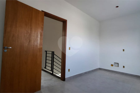 Sobrado à venda com 2 quartos em Vila Colorau, Sorocaba, SP