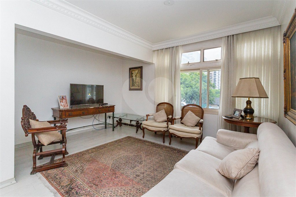 Apartamento à venda com 3 quartos, sendo 1 suíte, em Jardim Paulista, São Paulo, SP