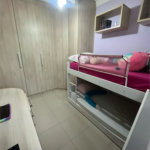 Casa à venda com 3 quartos, sendo 1 suíte, no condomínio Vila das Cores, São Paulo - SP
