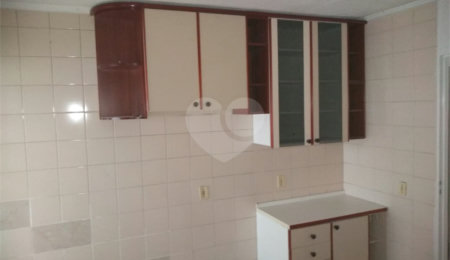 Sobrado à venda com 2 quartos em Conjunto Residencial Vista Verde, São Paulo, SP