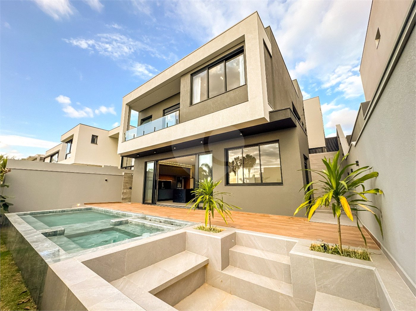 Casa à venda com 3 suítes no condomínio Jardim Vila Paradiso, Indaiatuba - SP