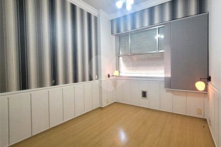Apartamento à venda com 4 quartos, sendo 1 suíte, em Copacabana, Rio de Janeiro, RJ