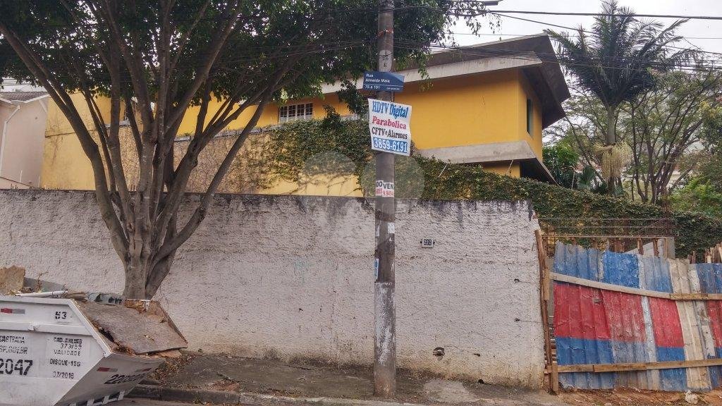 Sobrado à venda com 3 quartos, sendo 1 suíte, em Jardim Franca, São Paulo, SP