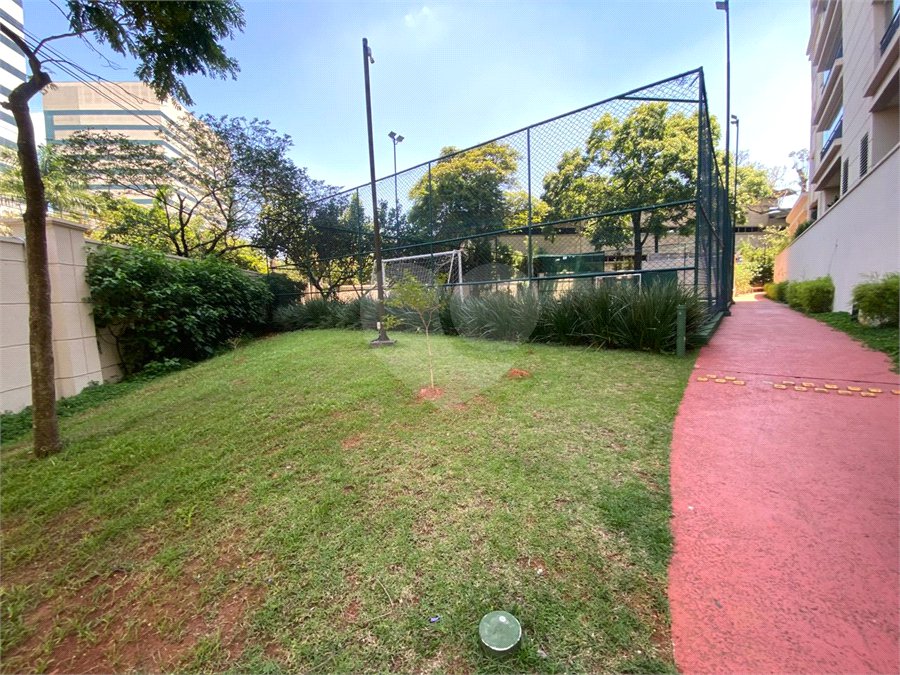 Apartamento à venda com 3 suítes em Jardim Marajoara, São Paulo, SP