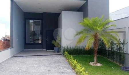 Casa à venda com 3 quartos, sendo 1 suíte,  no condomínio Horto Florestal Villagio, Sorocaba - SP