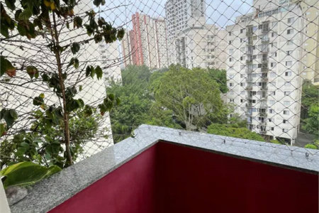 Apartamento à venda com 3 quartos, sendo 1 suíte,  em Jardim Londrina, São Paulo, SP