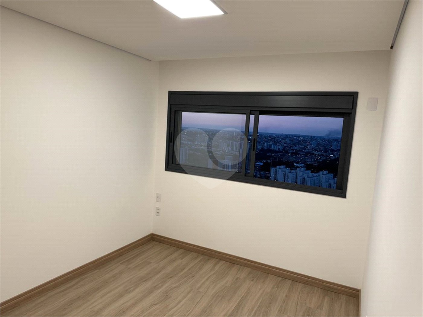 Apartamento à venda com 3 suítes em Parque Campolim, Sorocaba, SP