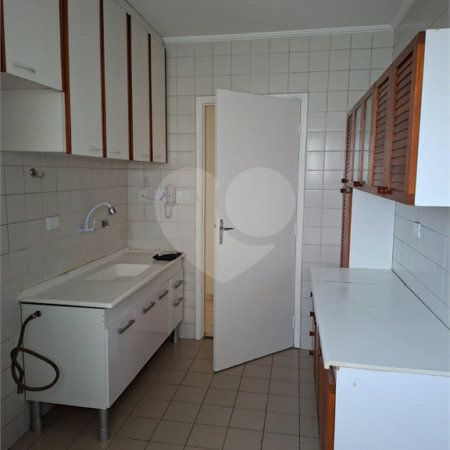 Apartamento à venda com 2 quartos em Parque Maria Domitila, São Paulo, SP