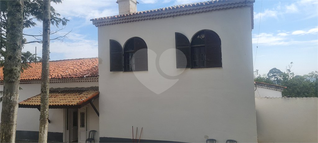 Casa à venda com 5 suítes em Roseira, Mairiporã, SP