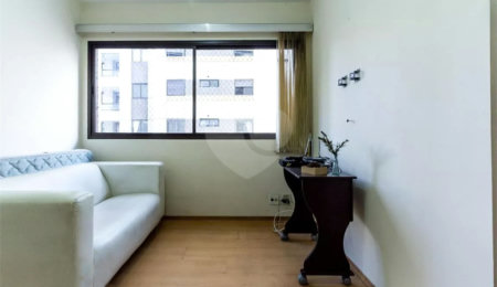Apartamento à venda com 1 quarto em Indianópolis, São Paulo, SP