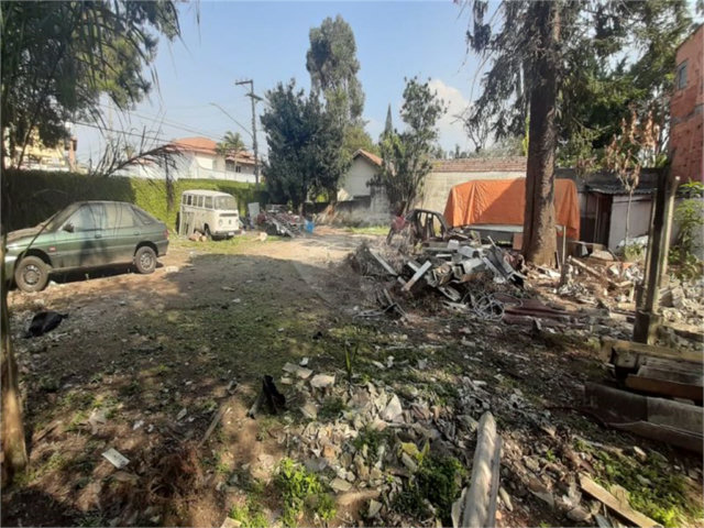 Terreno à venda em Guarapiranga, São Paulo, SP