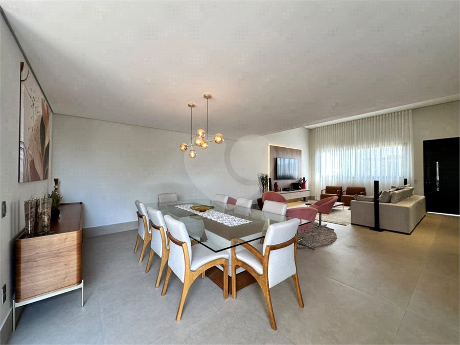 Casa à venda com 3 suítes no condomínio Villas do Golfe, Itu - SP