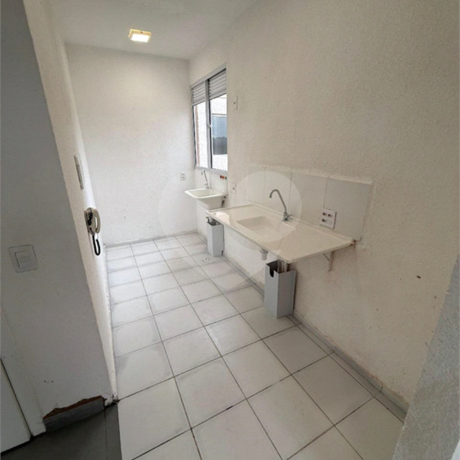 Casa em condomínio à venda com 2 quartos em Jardim Petrópolis, Cotia, SP
