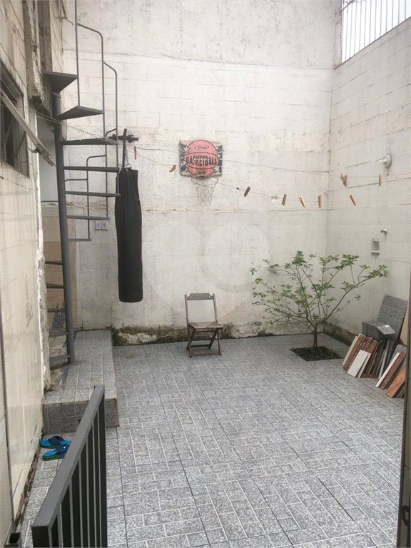 Sobrado à venda com 2 quartos em Artur Alvim, São Paulo, SP
