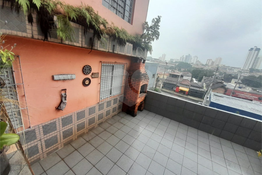 Sobrado à venda com 4 quartos, sendo 1 suíte,  em Saúde, São Paulo, SP