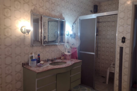 Sobrado à venda com 6 quartos, sendo 1 suíte, em Vila Medeiros, São Paulo, SP