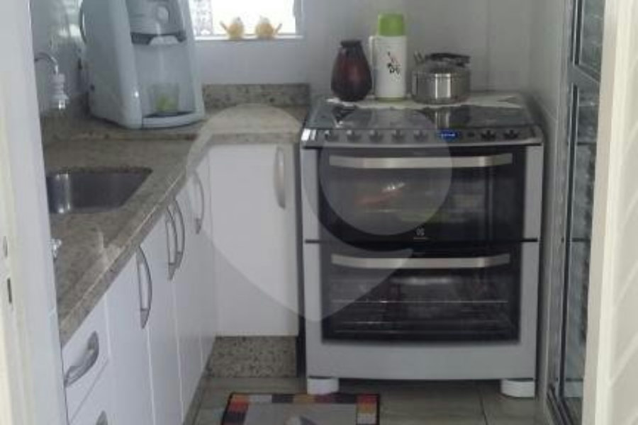 Casa à venda com 6 quartos, sendo 1 suíte,  em Itaquera, São Paulo, SP