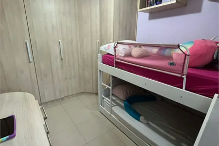 Casa à venda com 3 quartos, sendo 1 suíte, no condomínio Vila das Cores, São Paulo - SP