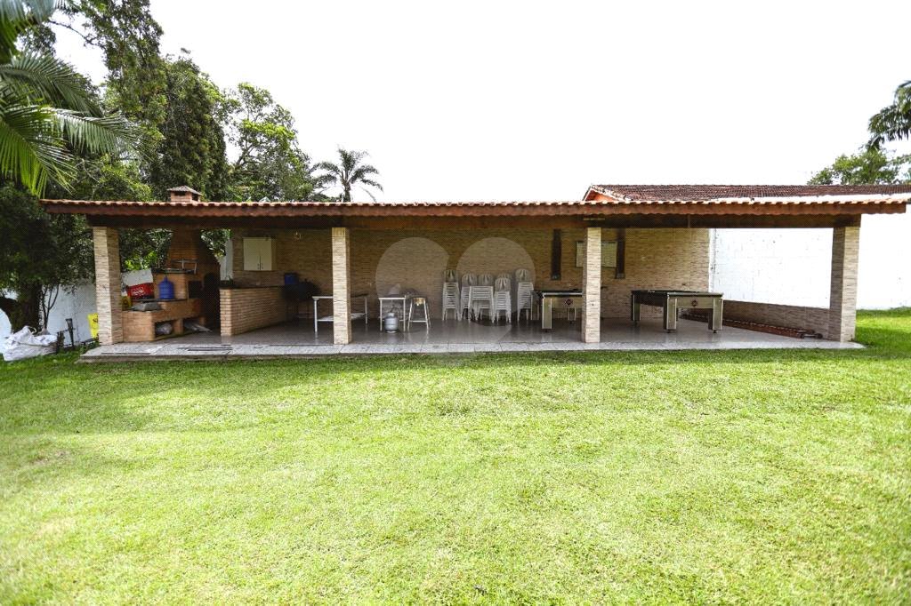 Chácara à venda com 3 quartos, sendo 1 suíte, em Vila São Pedro, Suzano, SP