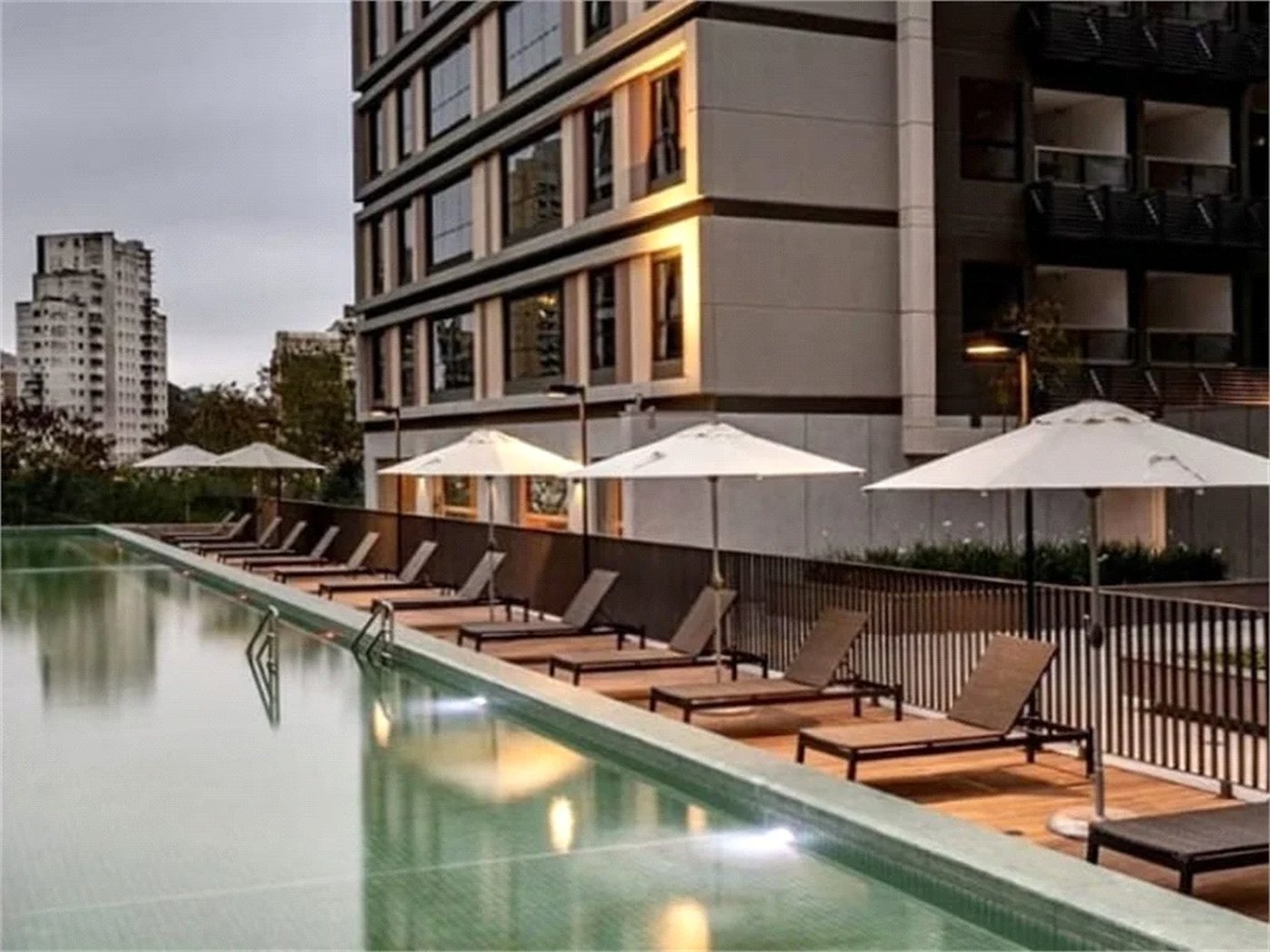 Apartamento à venda ou para alugar com 1 suíte em Jardim Fonte do Morumbi, São Paulo, SP