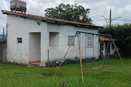 Casa à venda com 3 quartos em Vila Santa Rosália, São Roque, SP