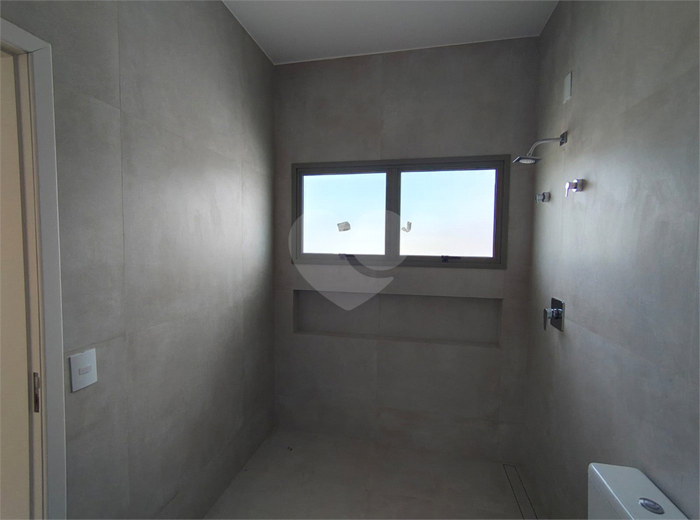 Casa à venda com 4 quartos, sendo 3 suítes,  no condomínio Villa Verde, Jundiaí - SP