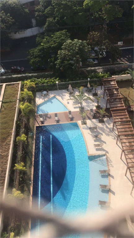 Apartamento à venda com 3 quartos, sendo 1 suíte,  em Vila Anastácio, São Paulo, SP