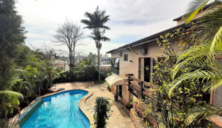 Casa Térrea à venda com 4 quartos, sendo 2 suítes, em Chácara Monte Alegre, São Paulo, SP