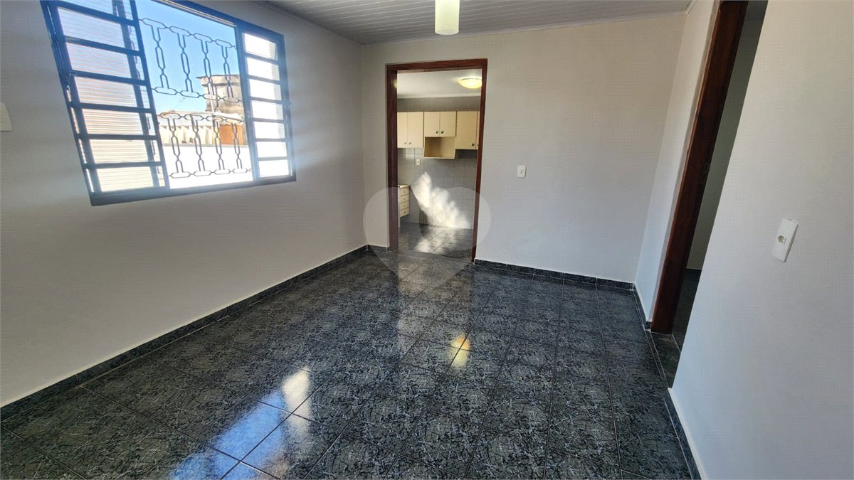 Casa à venda com 3 quartos em Vila Ramaciotti, Valinhos, SP