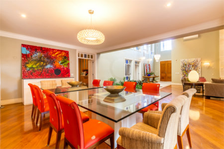 Casa à venda com 5 quartos, sendo 4 suítes, no condomínio Residencial Tivoli Park, Sorocaba - SP