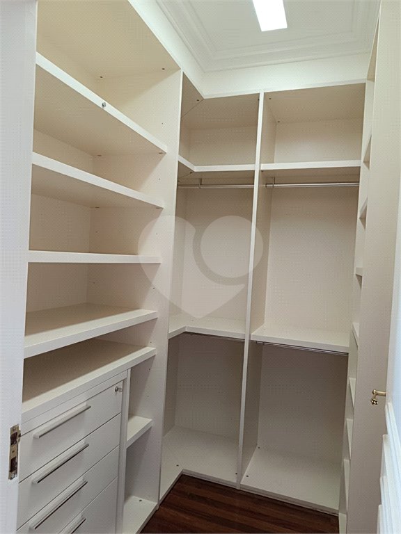 Apartamento em Higienópolis com 4 quartos e 3 vagas