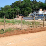 Terreno em Atibaia com 4.800 metros, pronto para construir, topografia plana, aceita financiamento