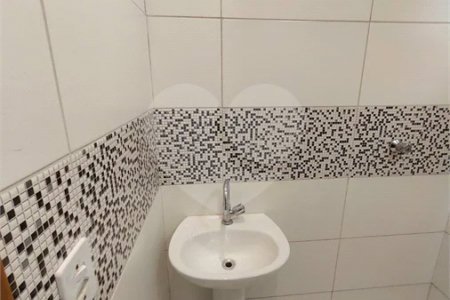 Apartamento à venda com 2 quartos e 1 vaga na Vila Nova Bonsucesso