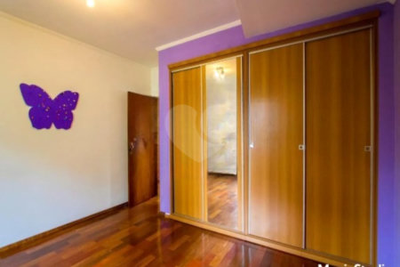 Casa com 360m² , 3 dormitórios , sendo 1 suíte , 4 vagas , disponível para venda ou locação , no centro de Santo André.