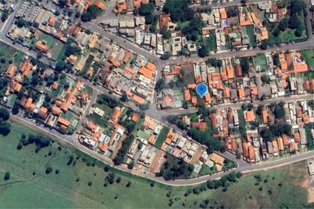 Terreno com 480m² à venda no Jardim dos Pinheiros