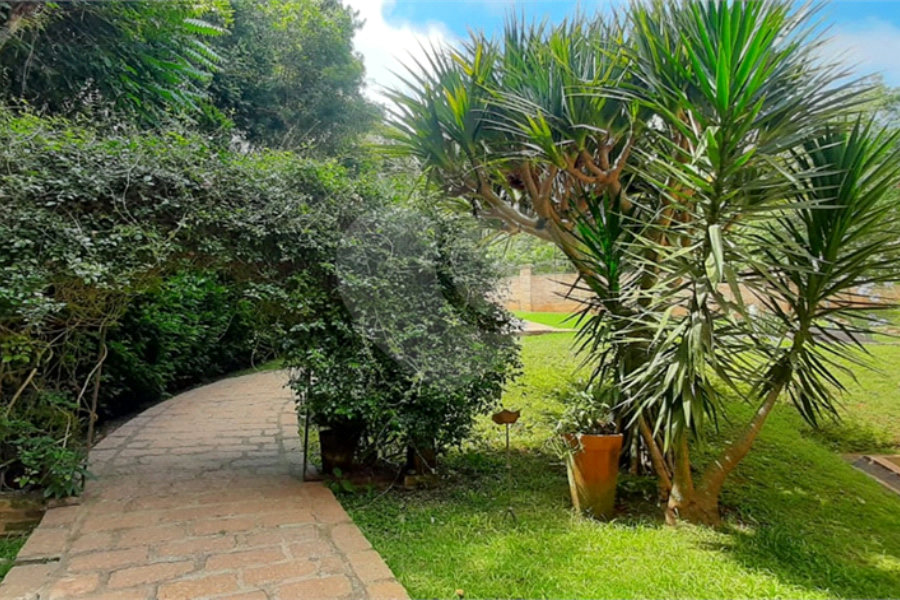 Casa à venda com 2 suítes no condomínio Residencial Cantareira, Mairiporã - SP