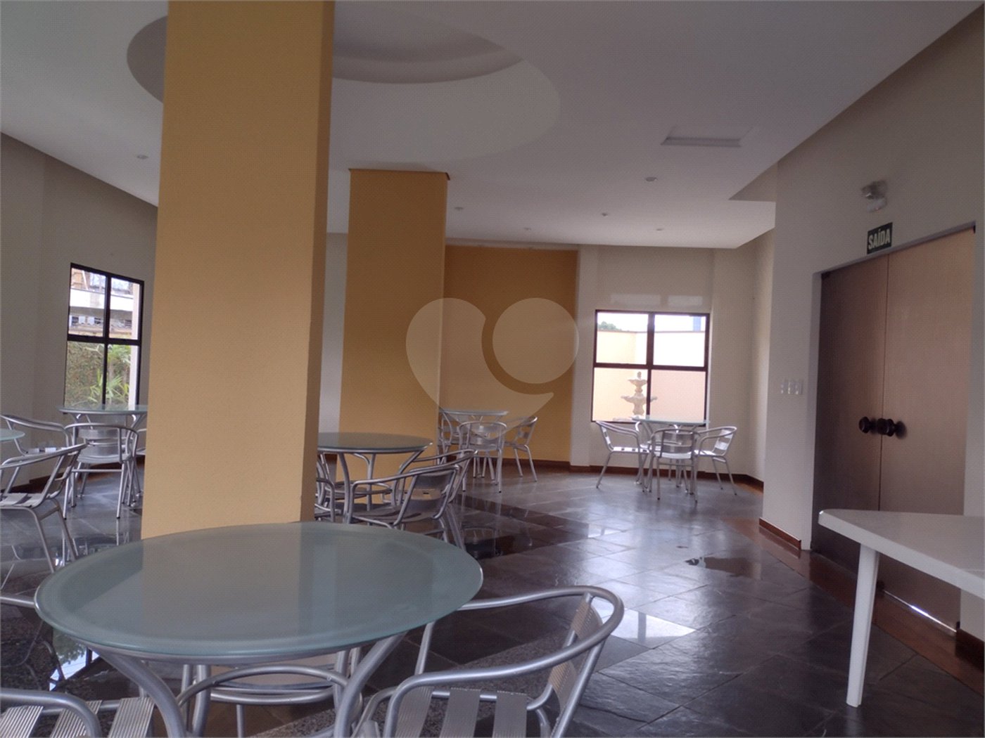 Apartamento à venda com 3 quartos, sendo 1 suíte, em Vila Oliveira, Mogi das Cruzes, SP