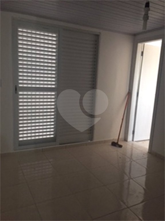 Sobrado à venda com 6 quartos, sendo 4 suítes,  em Jardim Ester, São Paulo, SP