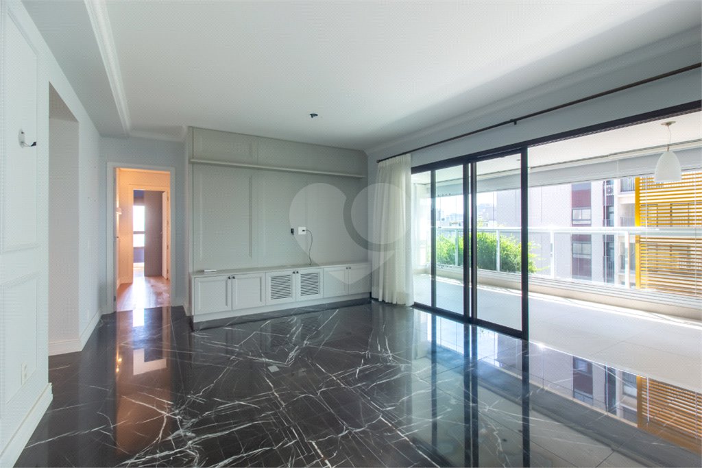 Apartamento à venda com 3 suítes em Brooklin, São Paulo, SP