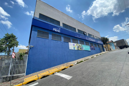 Salão Comercial para alugar em Vila Romanópolis, Ferraz de Vasconcelos, SP