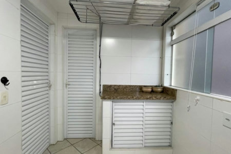 Apartamento com 3 dormitórios frente a praia à venda, 161 m² por R$ 2.200.000 - Gonzaga - Santos/SP