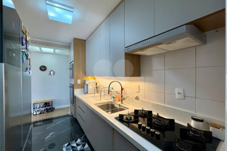 Apartamento à venda com 3 quartos, sendo 1 suíte, em Jardim Marajoara, São Paulo, SP