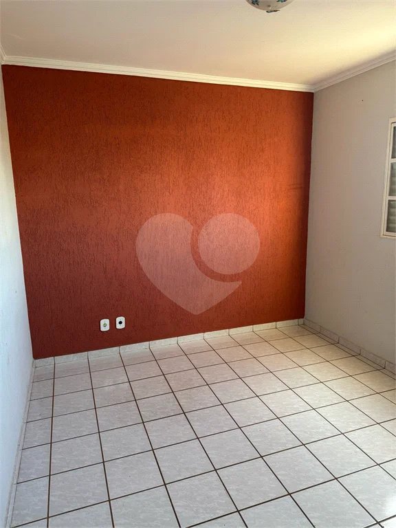 Apartamento à venda com 2 quartos em Parque Laranjeiras, Araraquara, SP