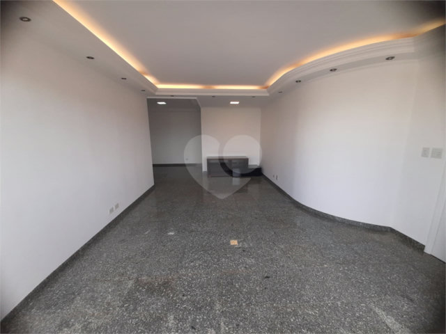 Apartamento à venda com 3 quartos, sendo 1 suíte,  em Santana, São Paulo, SP