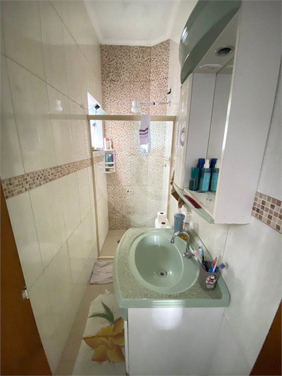 Sobrado à venda com 3 quartos, sendo 1 suíte, em Jardim Quaresmeira II, Suzano, SP