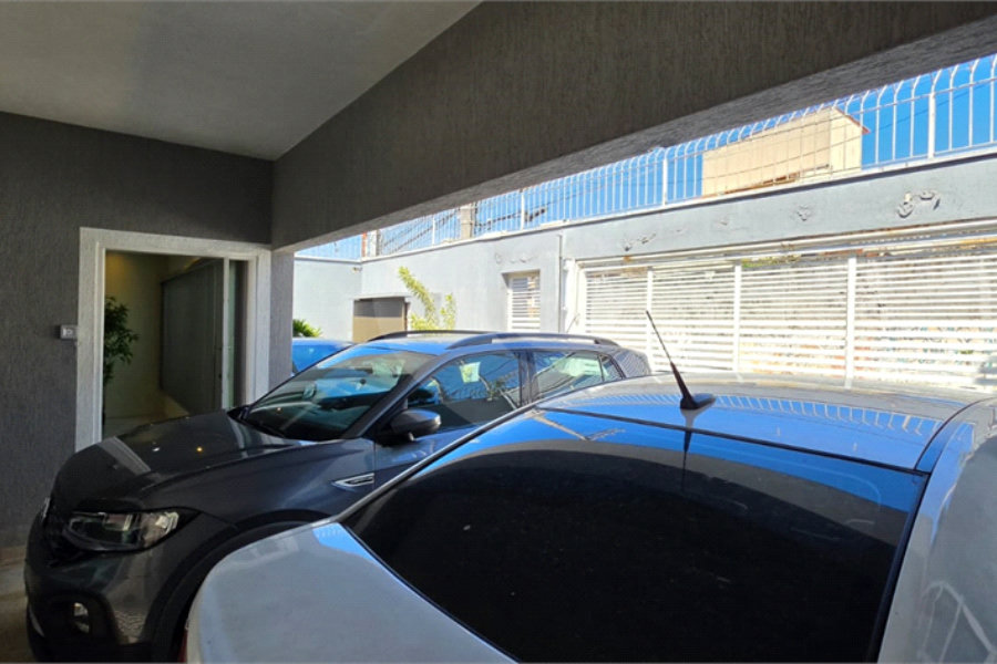 Casa Térrea à venda ou para alugar com 8 quartos, sendo 4 suítes, em Vila Pereira Barreto, São Paulo, SP