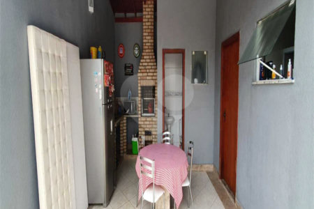 Casa à venda com 3 suítes no condomínio Portal dos Ipês, Indaiatuba - SP